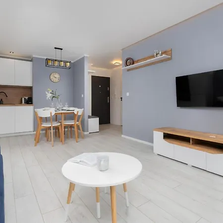 Apartment Stunning Hokejowa With Terrace & Parking By Renters Gdansk
