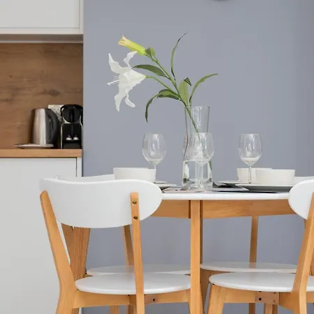 Stunning Hokejowa With Terrace & Parking By Renters Gdansk